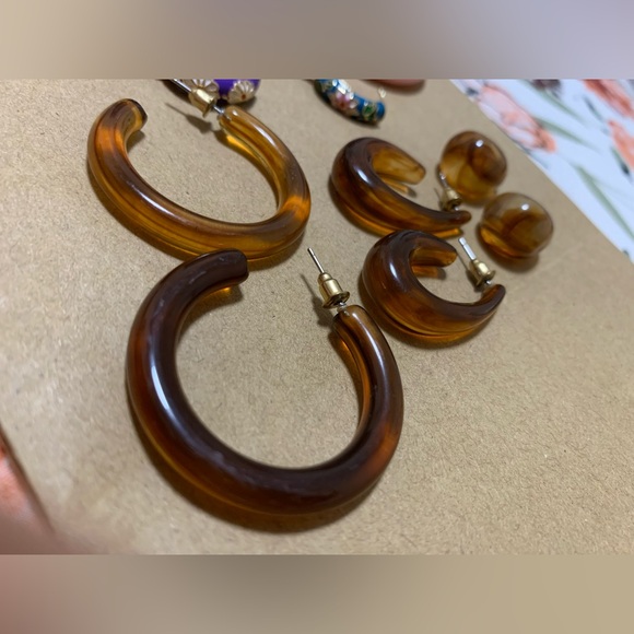 Lot of 8 assorted earrings - Picture 4 of 4